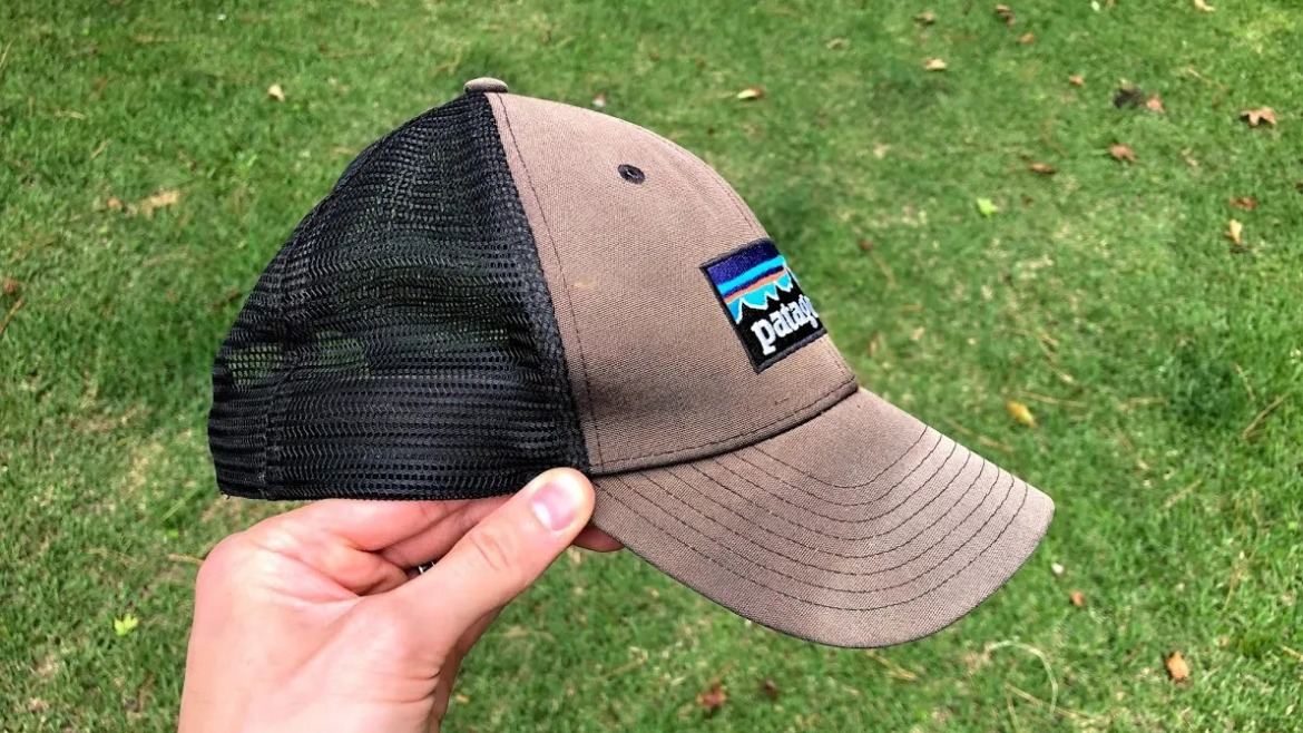 Jak dbać o czapkę roboczą z daszkiem?