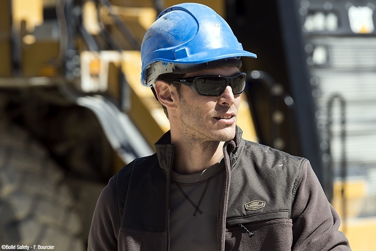 Okulary z bazaru? Lepiej wyrzuć je do kosza