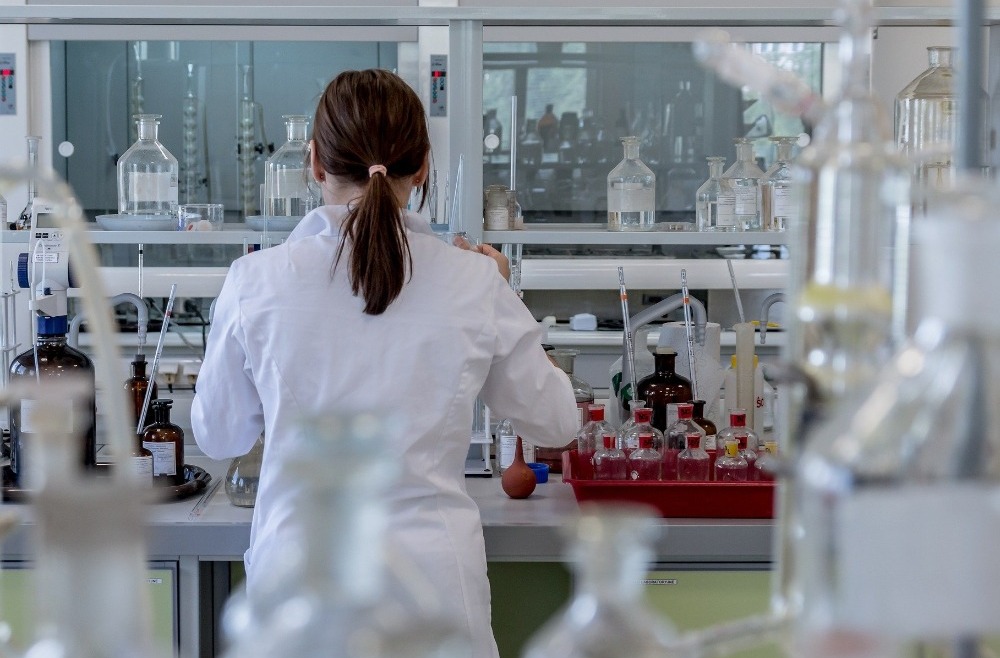 Jak odczytać piktogramy na odzieży chemoodpornej?